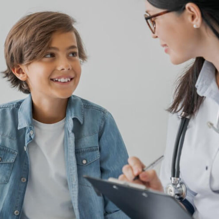 School-nurse-and-boy